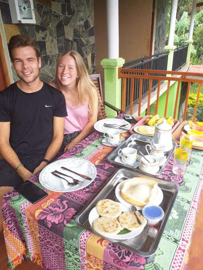 Serene Homestay Ella Bagian luar foto