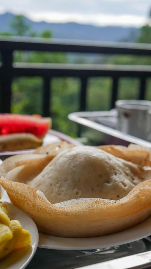 Serene Homestay Ella Bagian luar foto